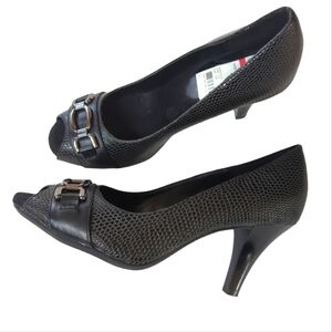 NWT Aerosoles Heel Rest Good Lux Peep Toe Pumps 9.5 Black Faux Snakeskin Pattern